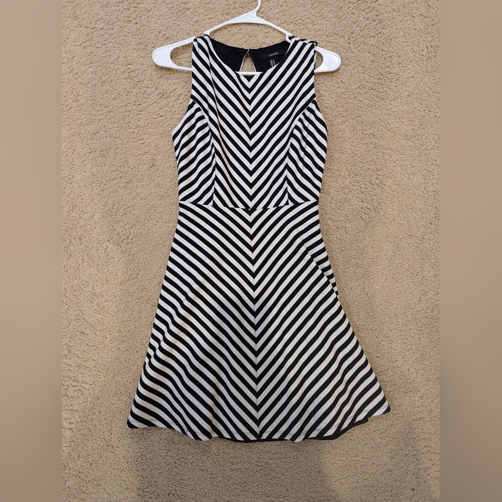 Forever 21 women's size M dress